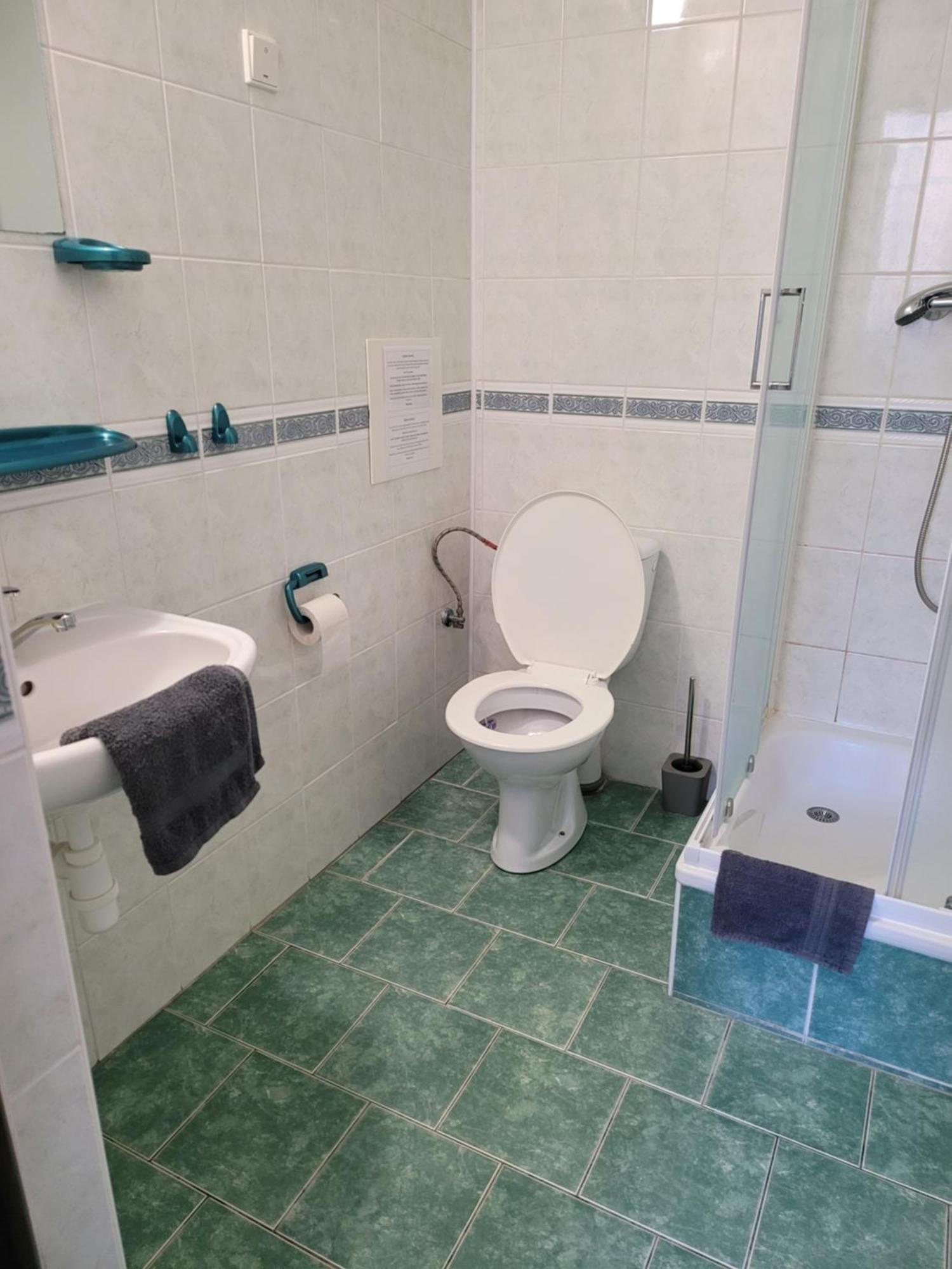 Penzion Karolina Lucany nad Nisou Ngoại thất bức ảnh